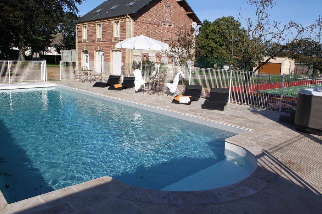 Chateau Des Saveurs Saint-Sauveur-d'Emalleville Exterior foto